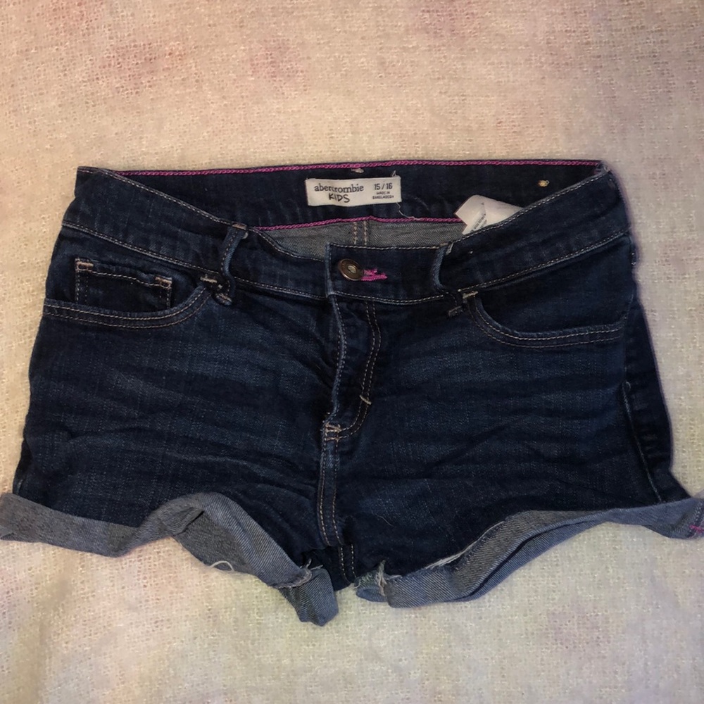 Short shorts